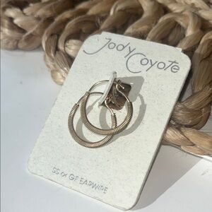 Vintage 90’s Jody Coyote Gold Filled Small Hoop Earrings